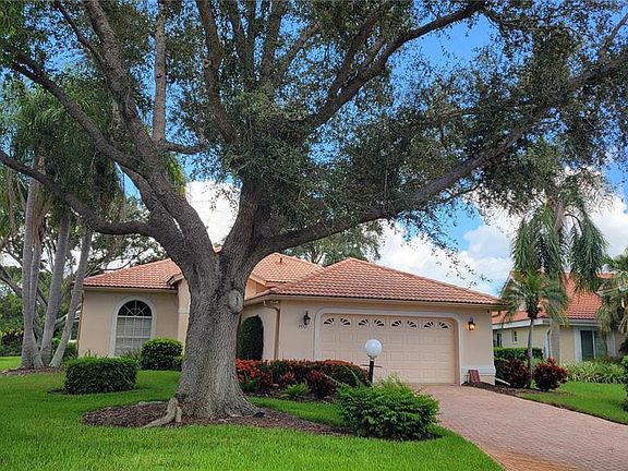 2nd image of 7557 Fairlinks Ct