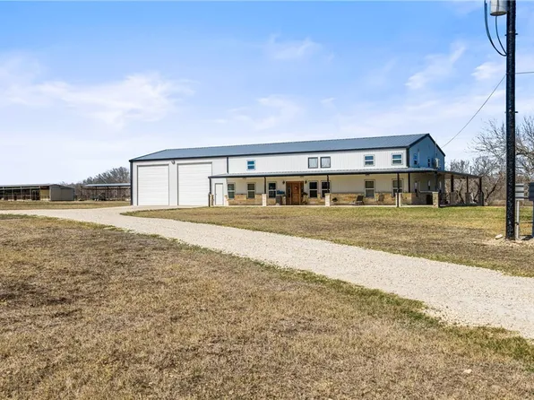 664 Martindale Falls Rd, Martindale, TX 78655