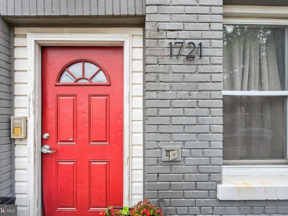 2nd image of 1721 W Virginia Ave NE