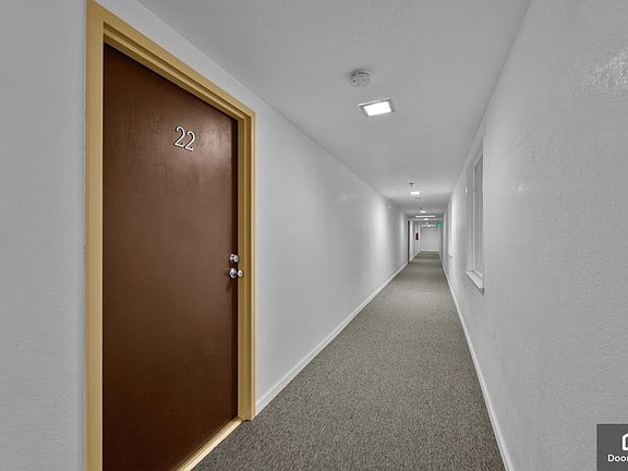 4th image of 405 91st St