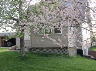 1785 Red Creek Dr, Saranac, MI 48881