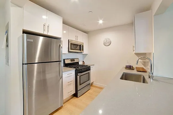 Rented by Bold Marketing | media 28