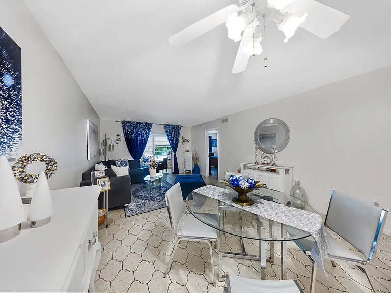19051 NE 2nd Ave #1516 — Photo 13
