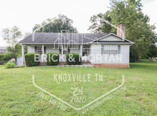 1412 Flintstone Ct, Maryville, TN 37804