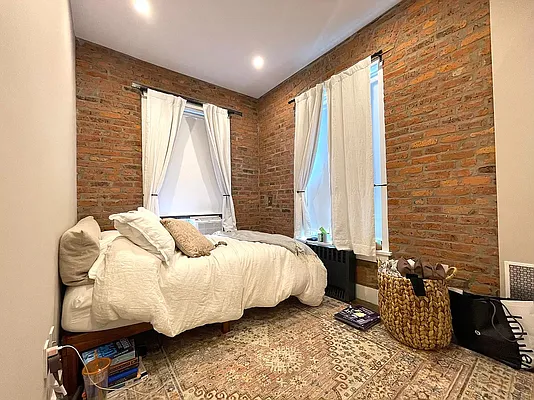 Rented by Douglas Elliman | media 30