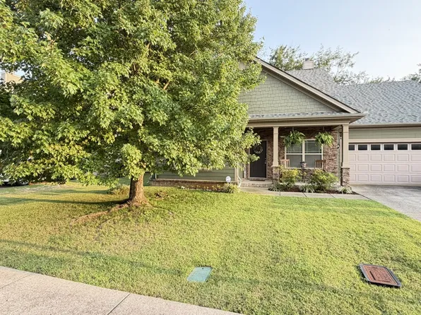 5231 Nancy Seward Dr, Murfreesboro, TN 37129