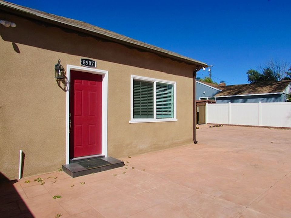 1st image of 8907 Amigo Ave