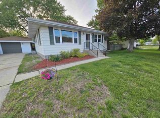 814 Hamilton St, Portage, WI 53901