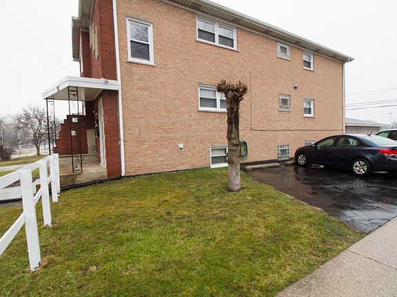 4th image of 726 Sibley Blvd