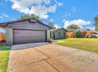 2404 N Robin St, Altus, OK 73521