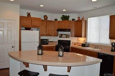 4th image of 32579 Wildflower Dr