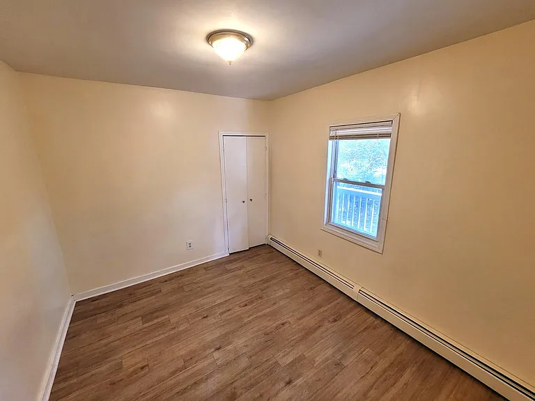 576 Zion St — Photo 16