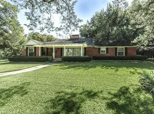 1554 Oak Knoll St, Dallas, TX 75208