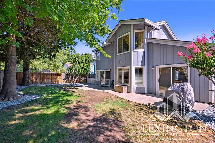 5941 Laguna Park Dr — Photo 37