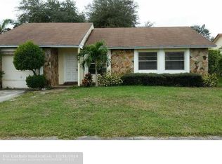 2002 SW 85th Ave, North Lauderdale, FL 33068