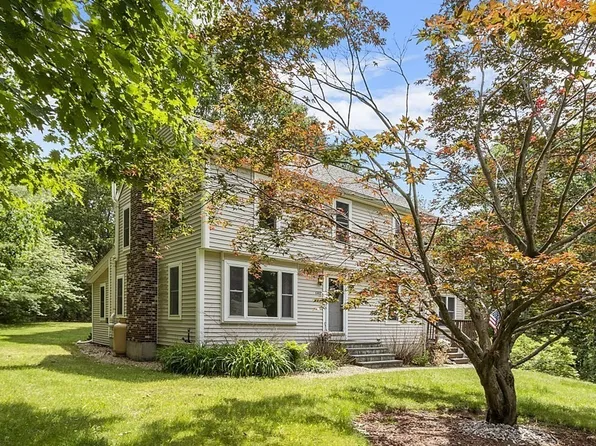 646 Wachusett St, Leominster, MA 01453