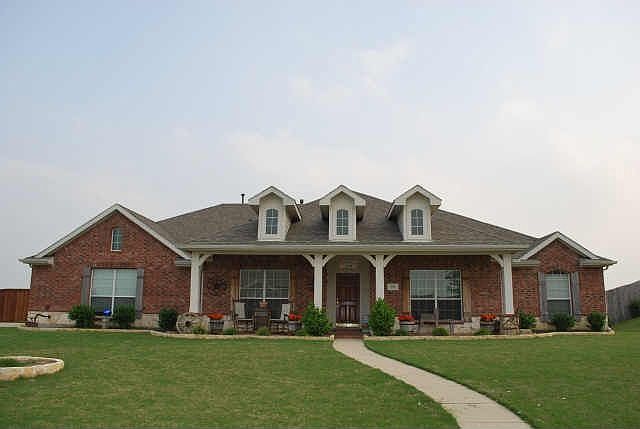 1st image of 110 Mustang Dr
