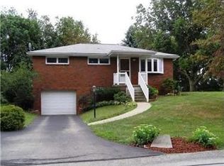 66 Observatory St, Manor, PA 15665