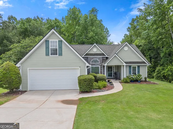 6215 Wilmington Way, Flowery Branch, GA 30542