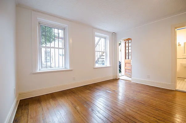 Rented by Realm Properties  | media 15