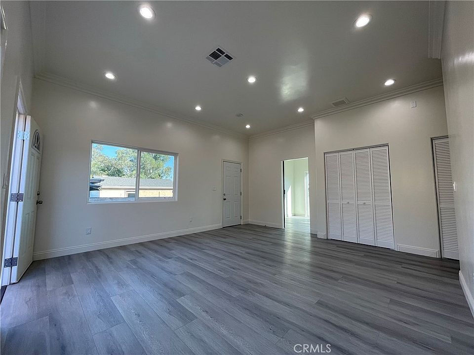 1st image of 8242 Yarrow St #1/2