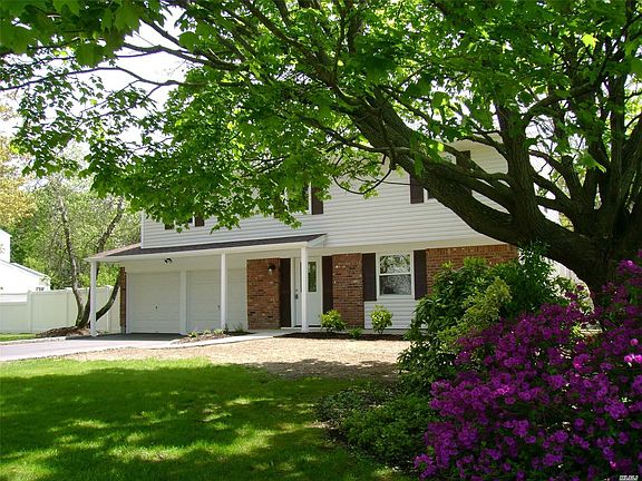 2nd image of 25 Mosby Dr