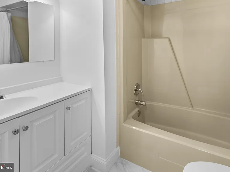 8113 Loving Forest Ct — Photo 41