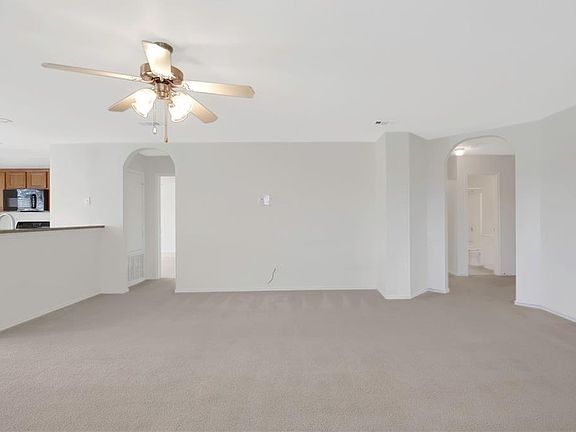 3rd image of 6709 Thaxton Trl