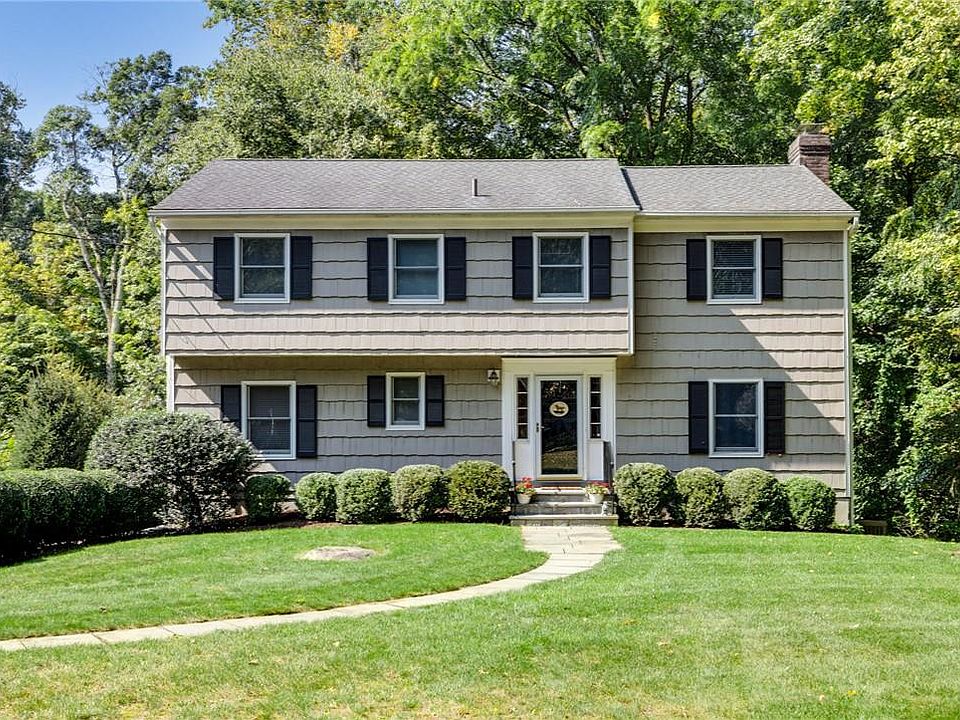 1st image of 6 Westview Court
