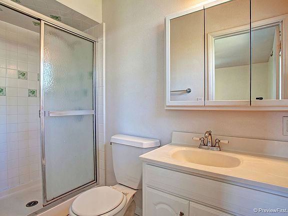 3rd image of 2691 Pheasant Dr