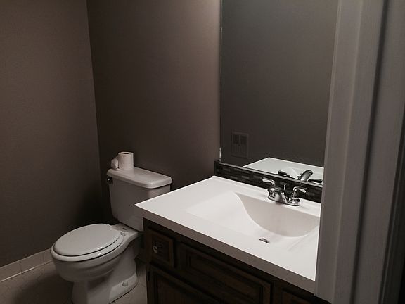 5th image of 654 Chimney Hill Cir N