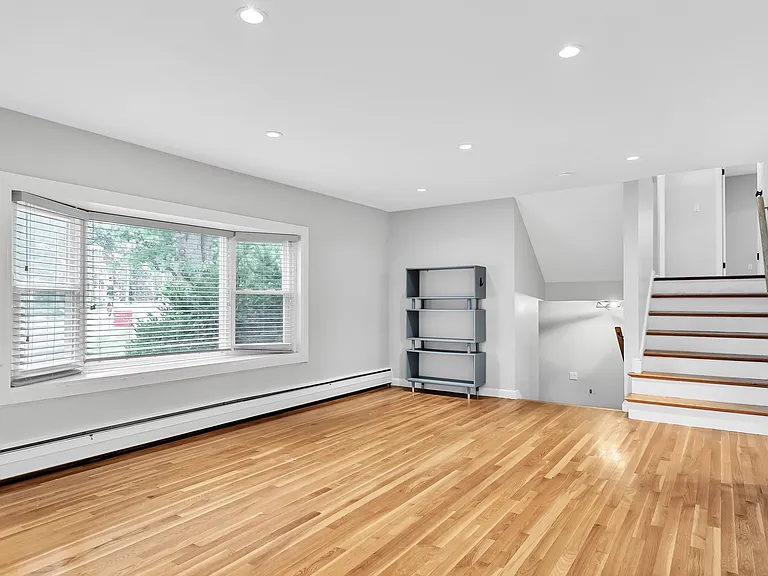 31 Park Cir — Photo 26