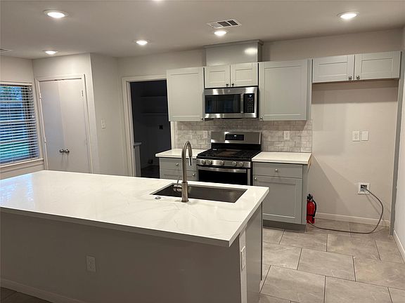 5th image of 10031 Warwana Rd