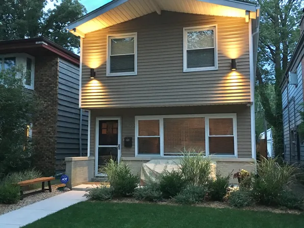 2422 Hastings Ave, Evanston, IL 60201