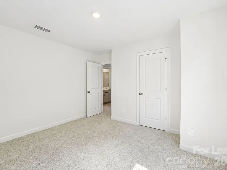 1852 Wrenley Dr — Photo 22