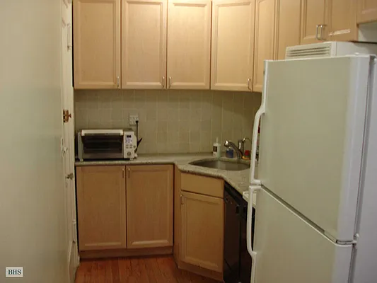 Rented by Brown Harris Stevens | media 15