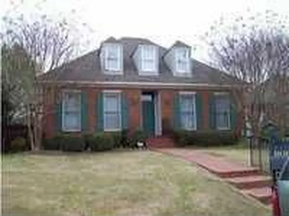 1444 Charleton Dr, Montgomery, AL 36106