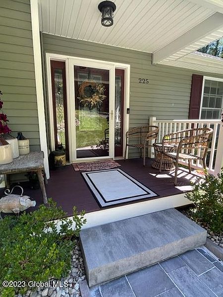4th image of 225 Angel Road