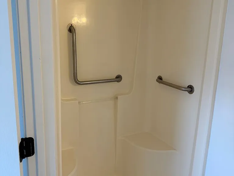 Park Place Apartments — Photo 40