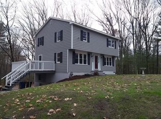 97 Scribner Rd, Tyngsboro, MA 01879