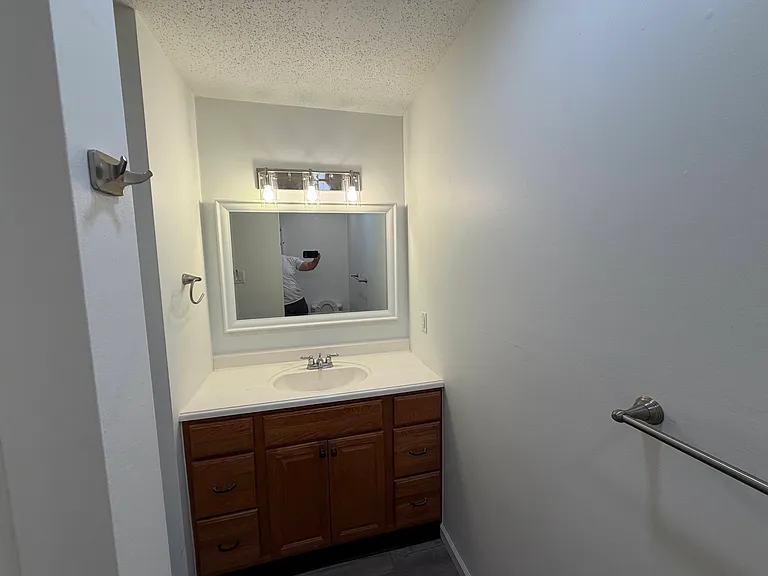 705 Matlack Ave #304 — Photo 9