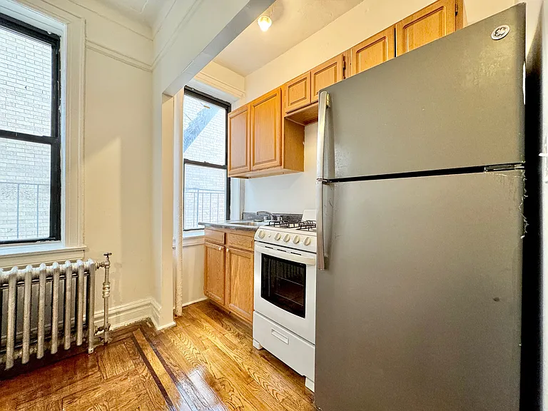 26-80 30th St #4D — Photo 6