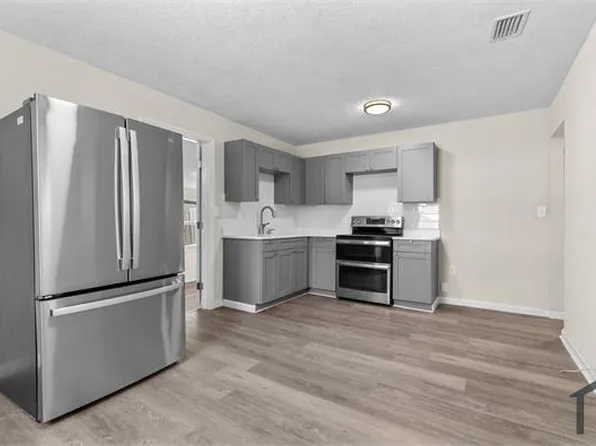 845 Wyolen St, Jacksonville, FL 32254