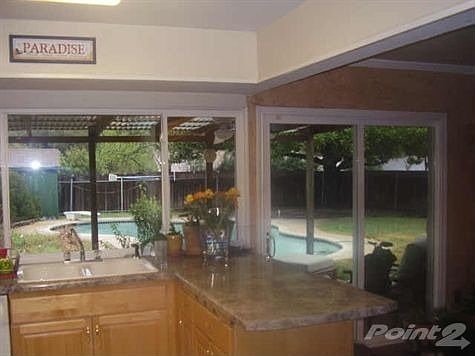 4th image of 7345 Dominique Dr