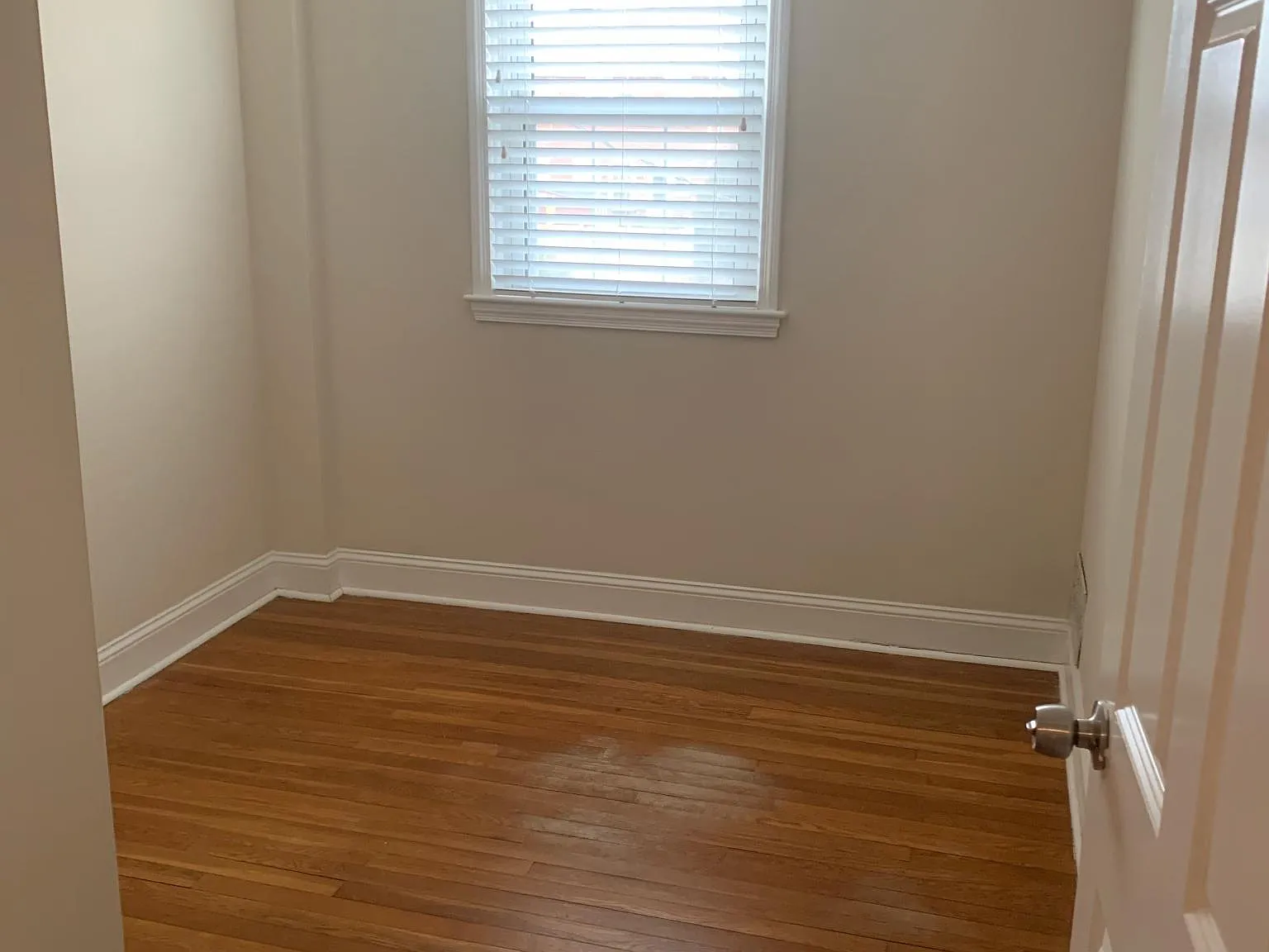 3 bed, 1600 sqft, $2,300 — Photo 4
