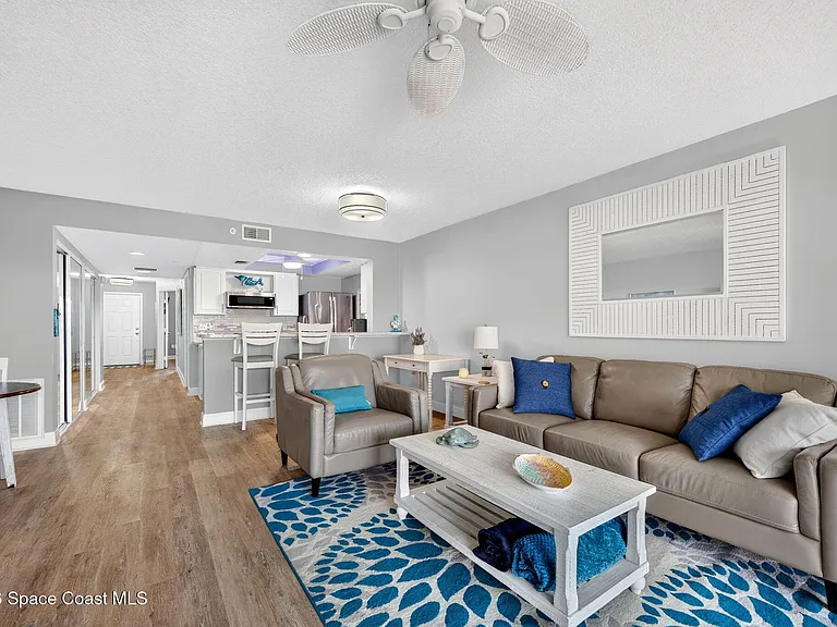 606 Shorewood Dr #C402 — Photo 21