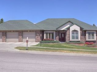 6432 Muirfield Dr, Rapid City, SD 57702