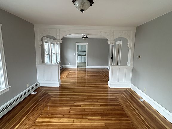 5th image of 161 Trenton St #2