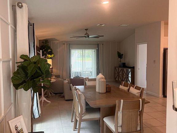 3rd image of 1815 Diablo Cir SW