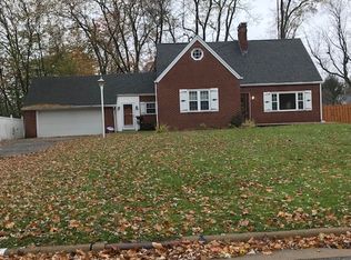 1365 Castlewood Ave SW, North Canton, OH 44720